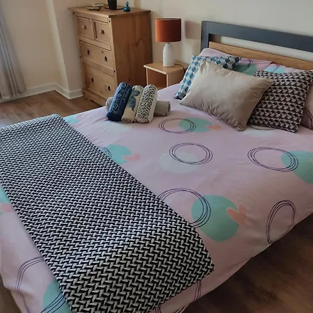 Swallows Nest - Spacious Bright Double Bedroom With Ensuite Bathroom