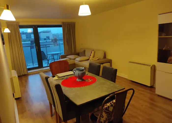 Swallows Nest - Spacious Bright Double Bedroom With Ensuite Bathroom